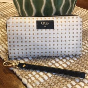 FOSSIL Zip Around Wallet / Wristlet, White/Gold Polka Dots